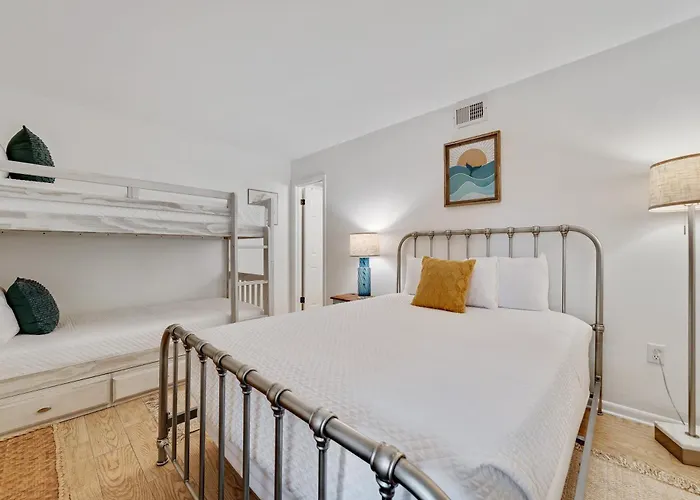 Island Sunrise Unit 561
