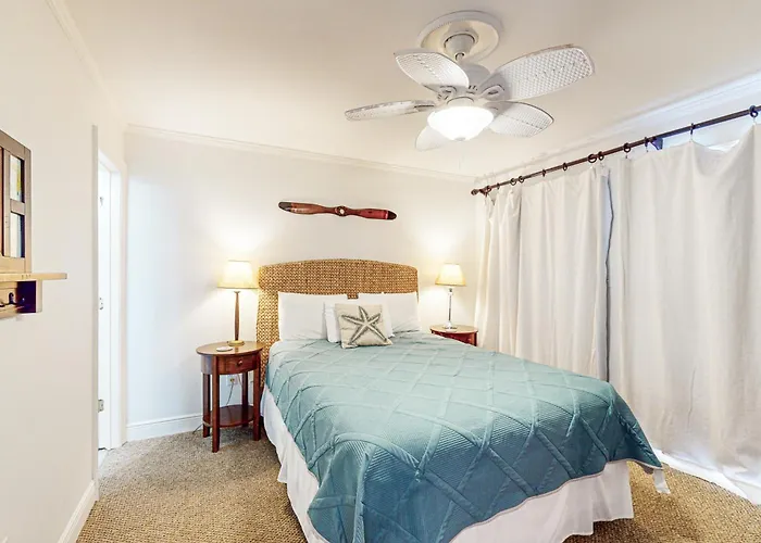 Romar Beach 205